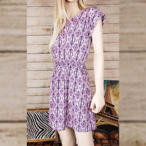 Pink Republic Dresses & Skirts - Pink Republic Short Sleeve Dress w/ Pockets